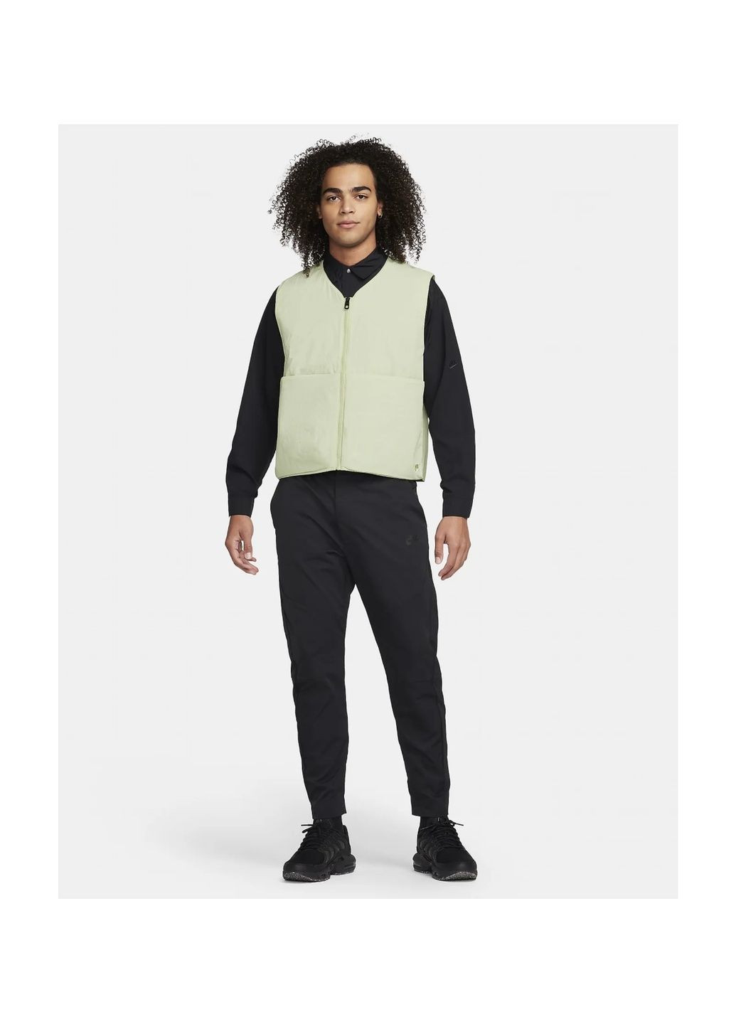 Жилетка чоловіча Sportswear Tech Pack Therma-Fit Adv Forward-Lined Vest Green Nike (365961576)