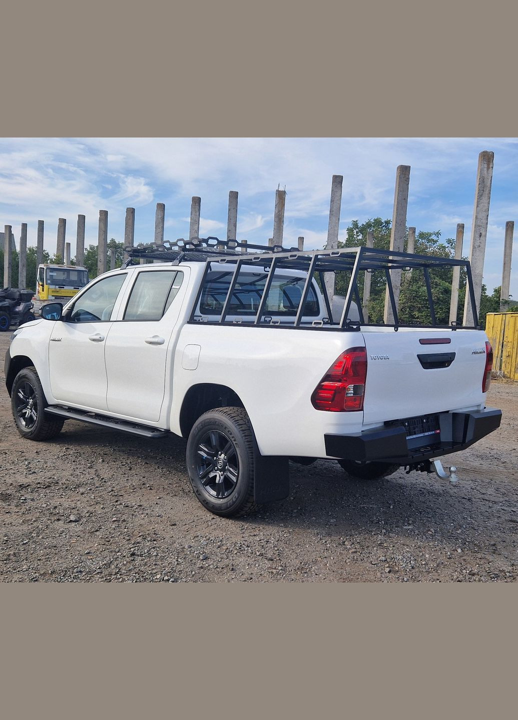 Задний силовой бампер для Hilux 2024г. Toyota (343215910)