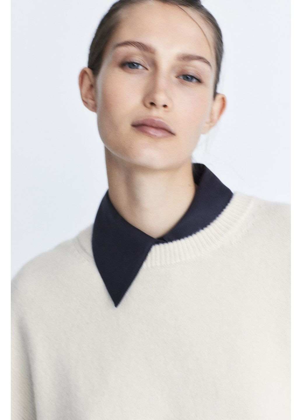 Молочний демісезонний светр в складі з вовною H&M