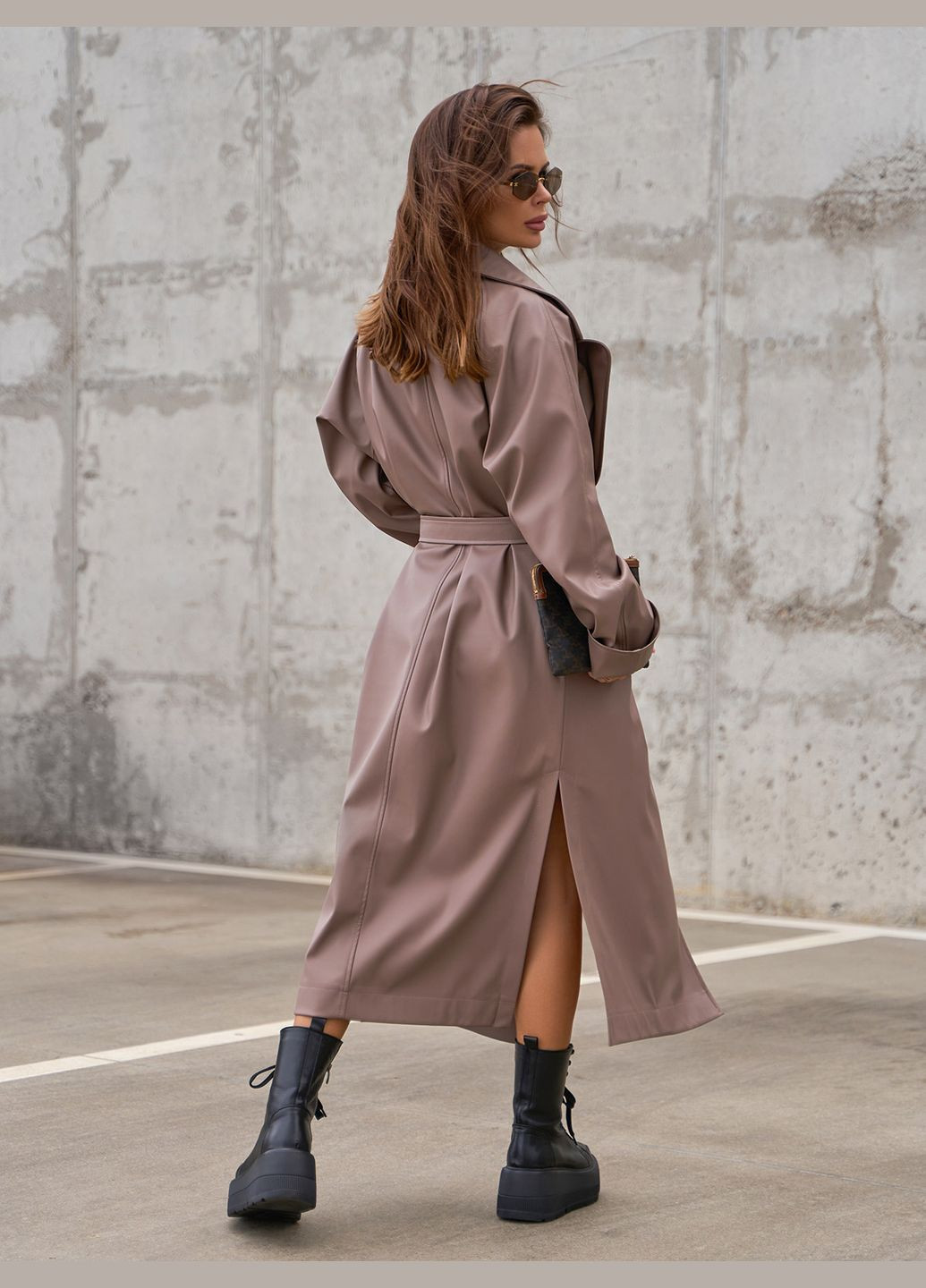 Бежевое демисезонное Пальто однобортное ISSA PLUS