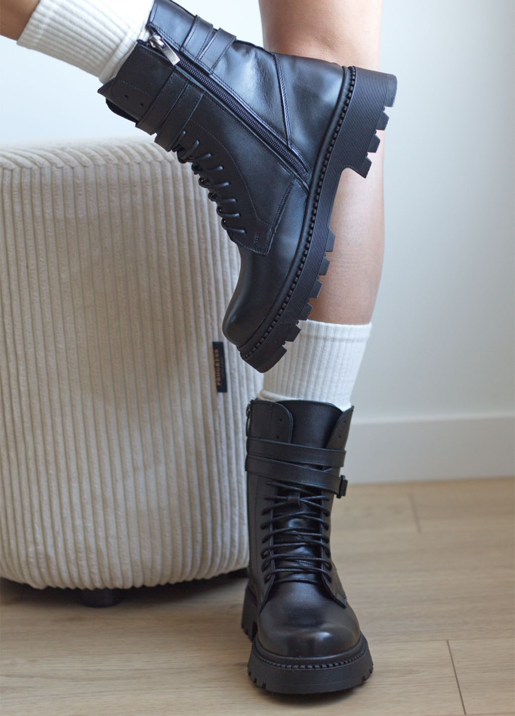 Осенние ботинки женские из натуральной кожи тимберленды Zlett без декора