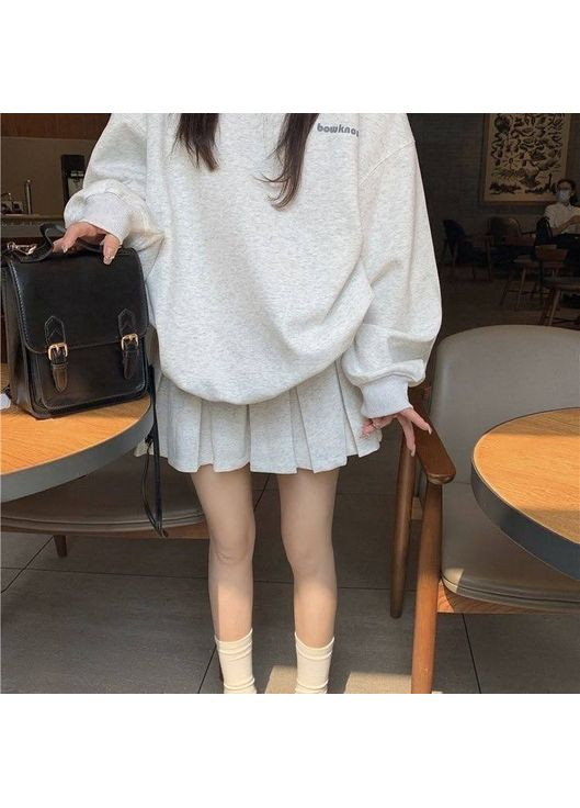 Стильний жіночий костюм: світшот + спідниця Україна (361067783)