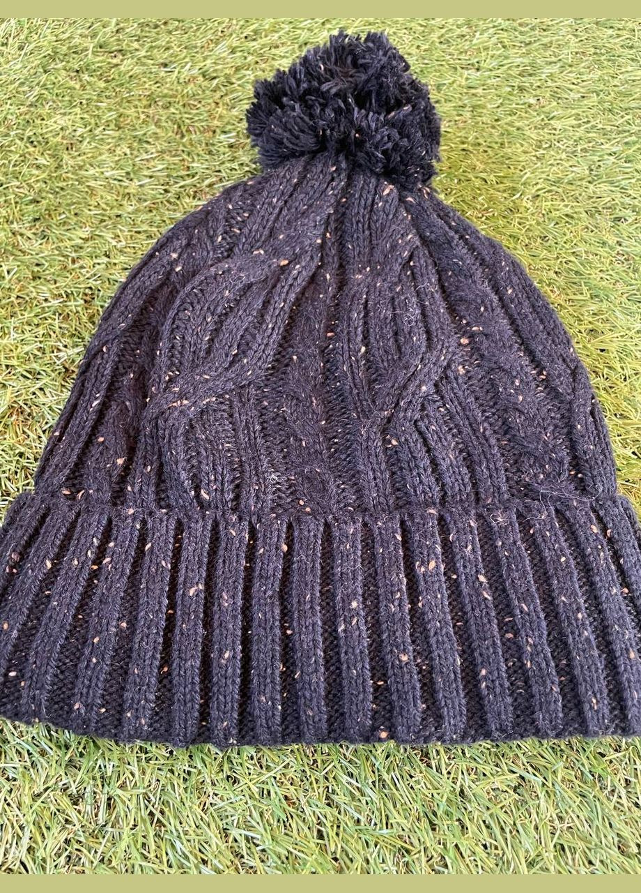 Жіноча шапка з в'язаних візерунків із бабоном C&A (305569896)