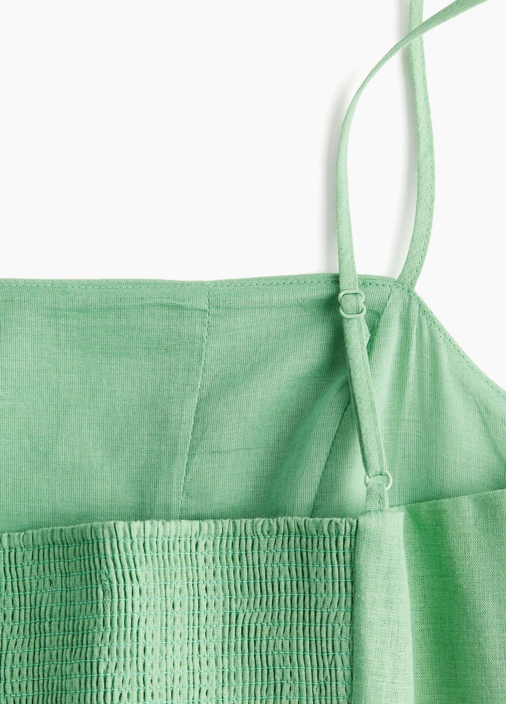 Светло-зеленое кэжуал платье H&M с цветочным принтом