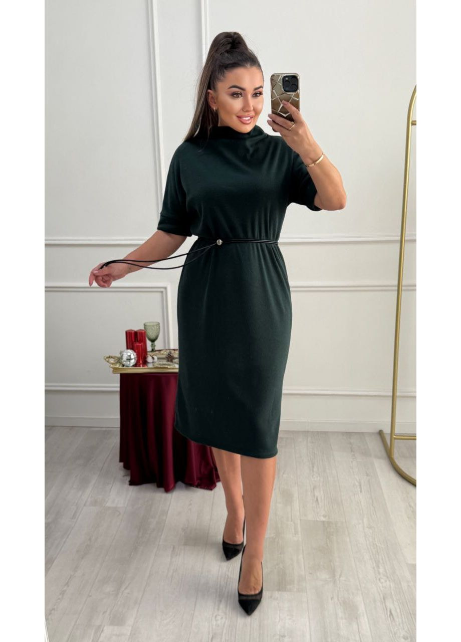 Смарагдова кежуал жіноча сукня гольф довжини міді з коротким рукавом MonCher