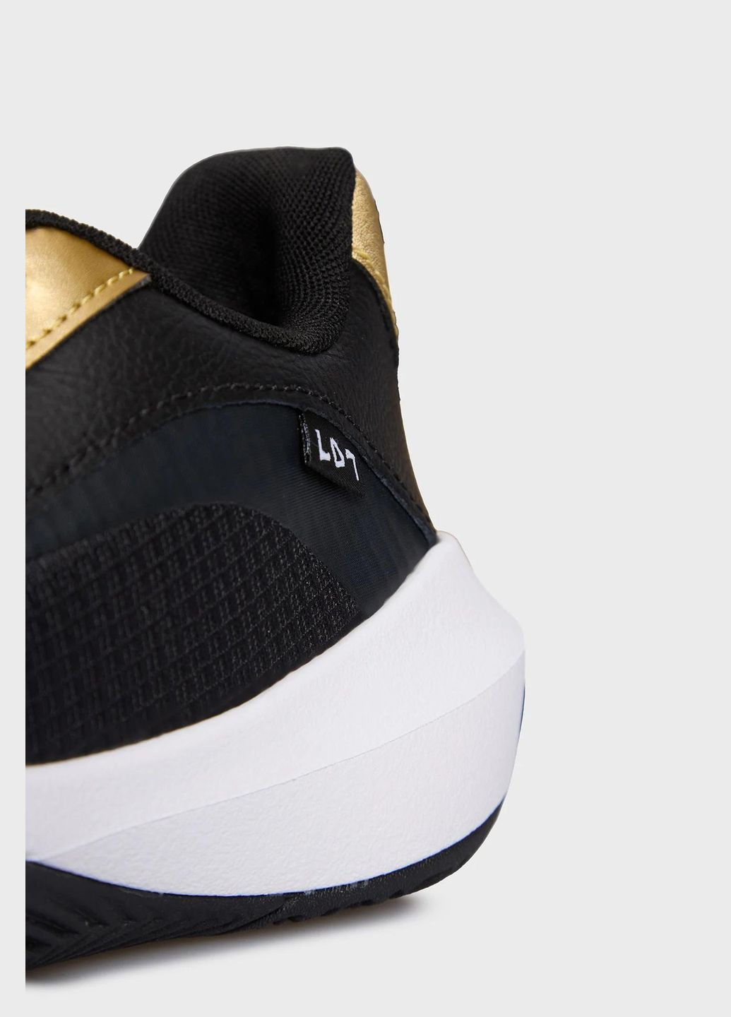 Цветные всесезонные баскетбольные кроссовки lockdown 7 low(3027646-001) 8.5 us/ Under Armour