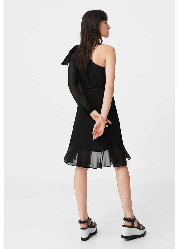 Чорна асиметричне плаття з воланом від Mango