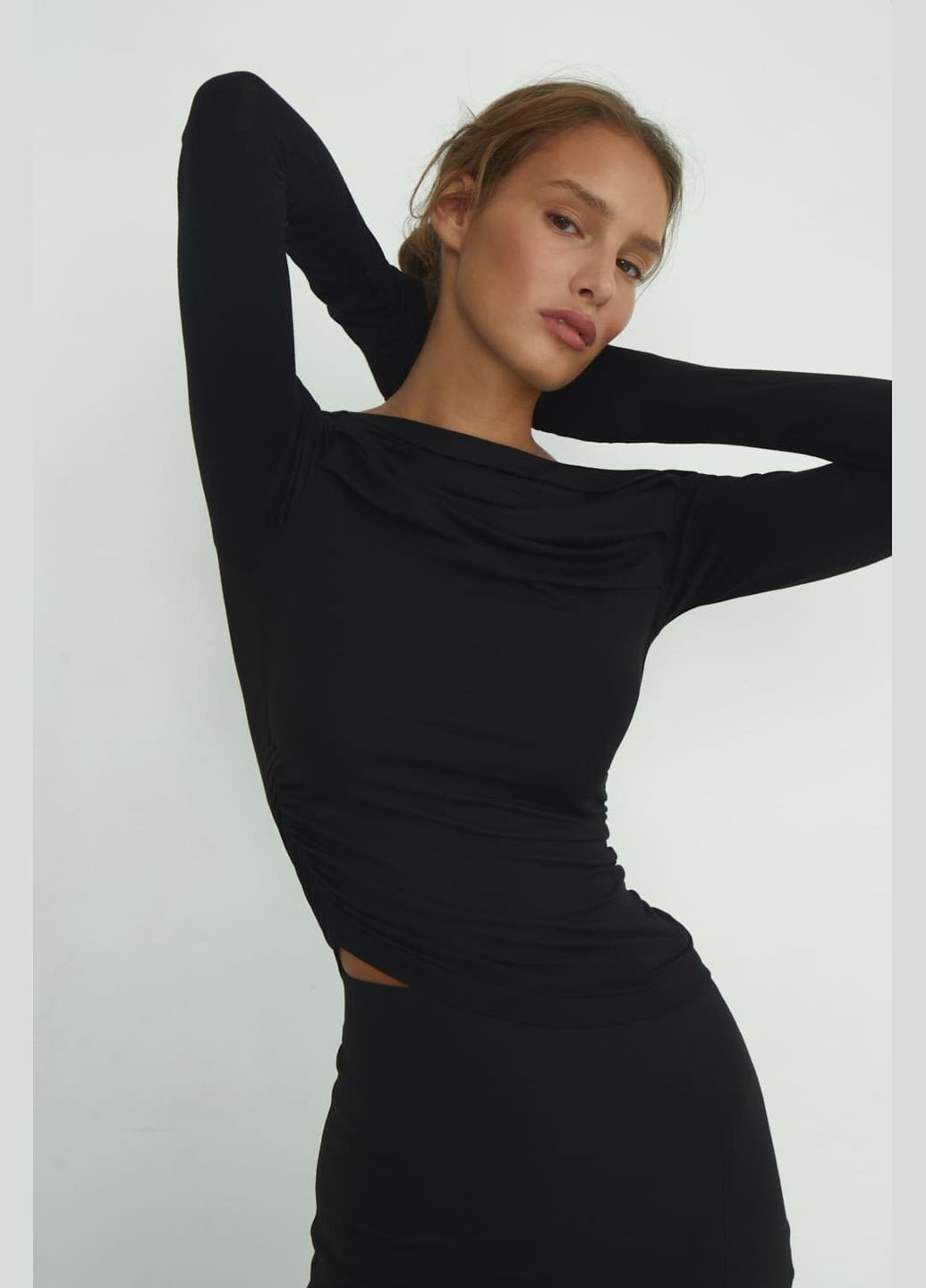 Чорна літня топ з збірками 645 Papaya