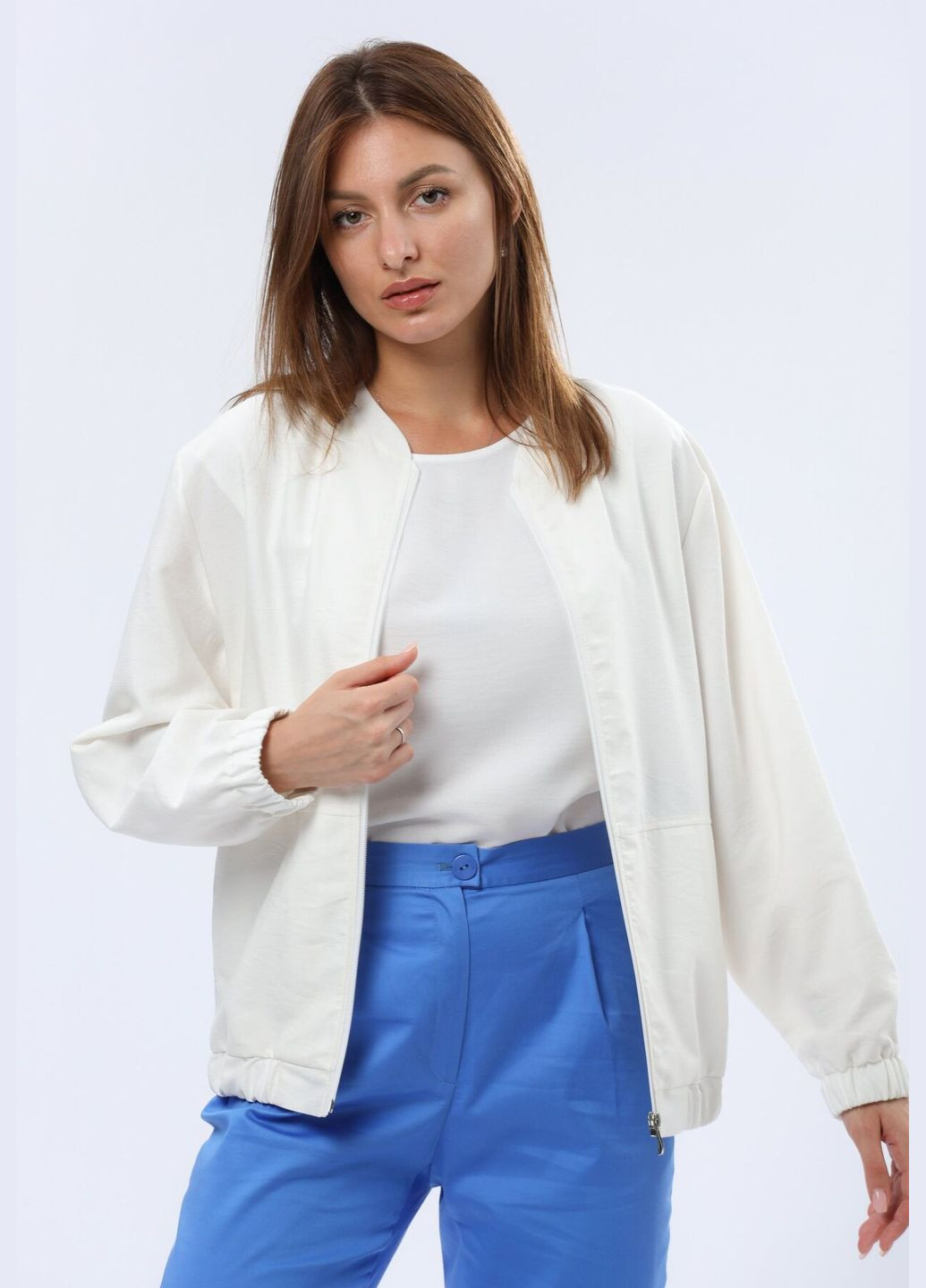 Белоснежная демисезонная белая блуза из легкой вискозной ткани жатка 1322 Cat Orange
