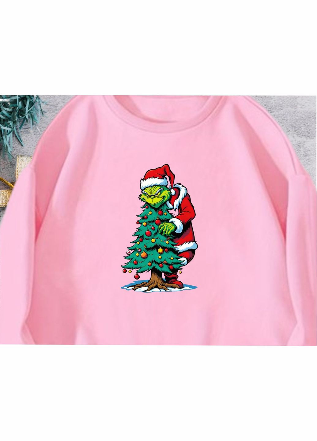 Термонаклейка новогодняя на одежду "Гринч с елкой" Кураж (314838672)