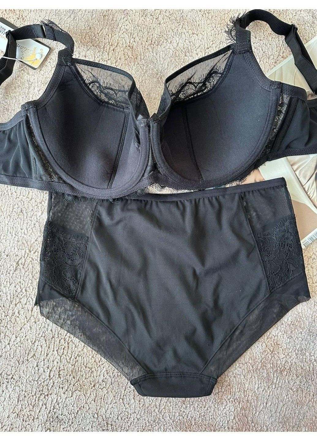Черный черный комплект женского нижнего белья для груди большого размера на чашку е Lanny Mode