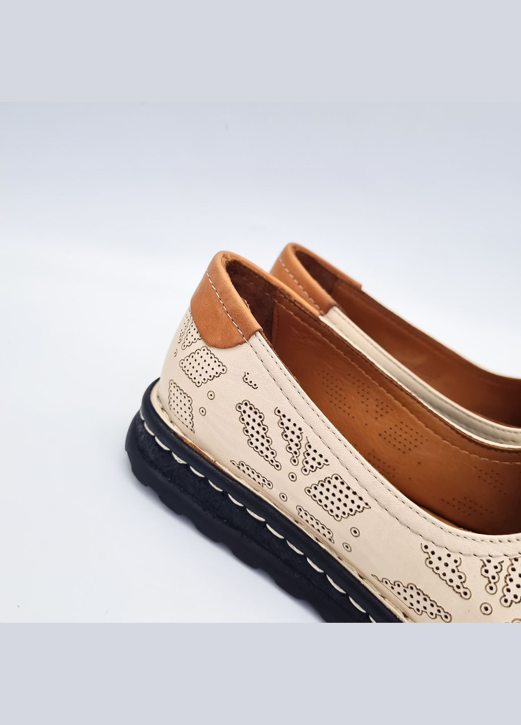 Бежевые мокасины (р) кожа 0-1-1-s-1435-03-1 Yzla