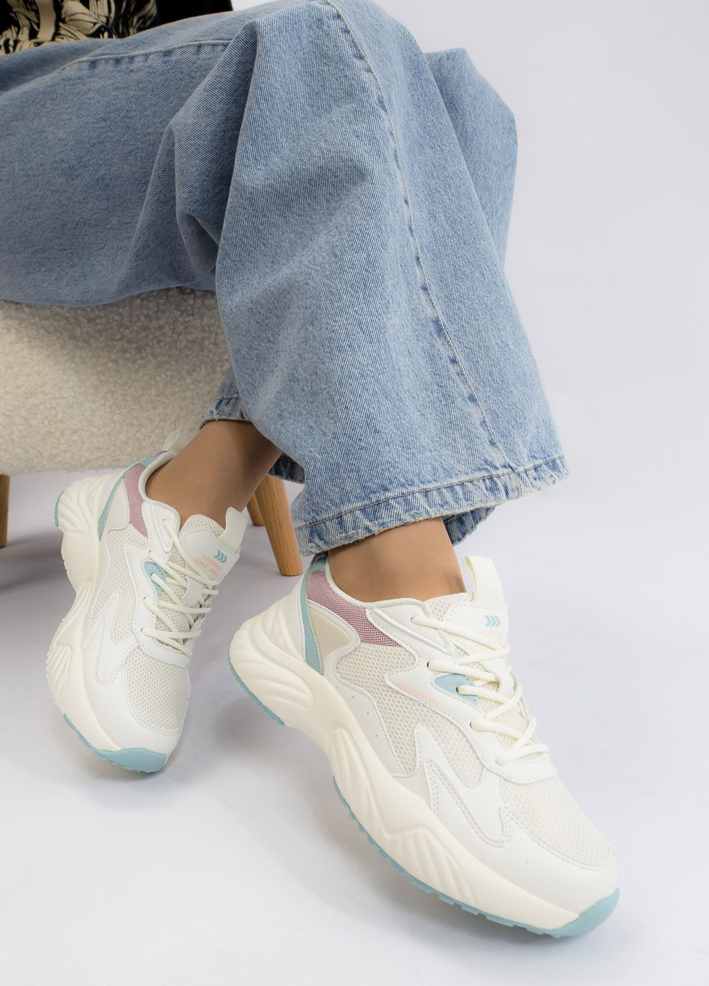 Кроссовки женские Restime бежевые (326970770)