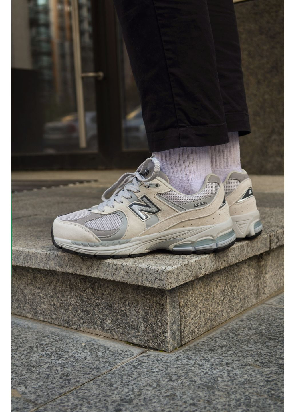 Сірі Осінні кросівки чоловічі new balance 2002 light grey нью беланс 2002 No Brand