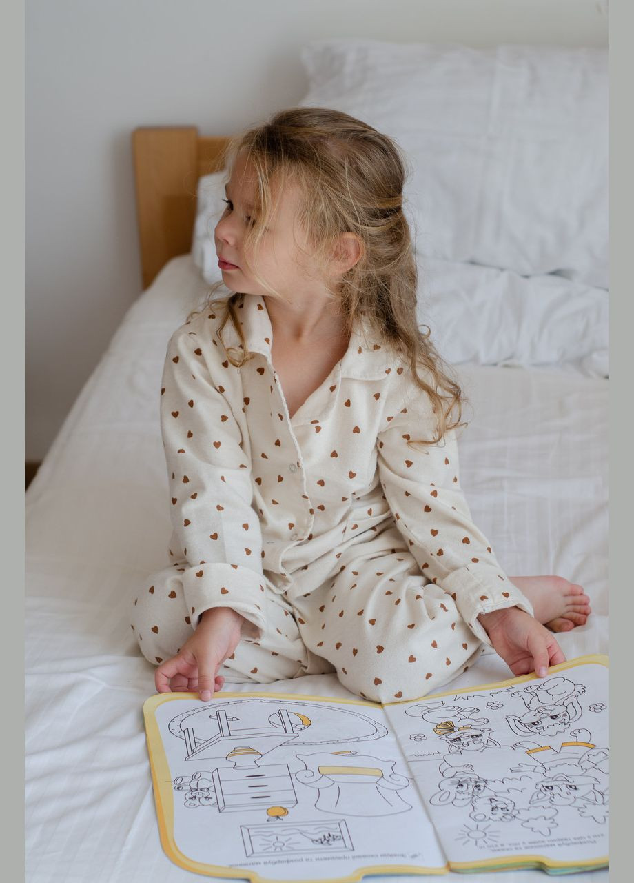 Бежева зимня дитяча фланелева піжама з шоколадними сердечками,сорочка і штани PAPLYK