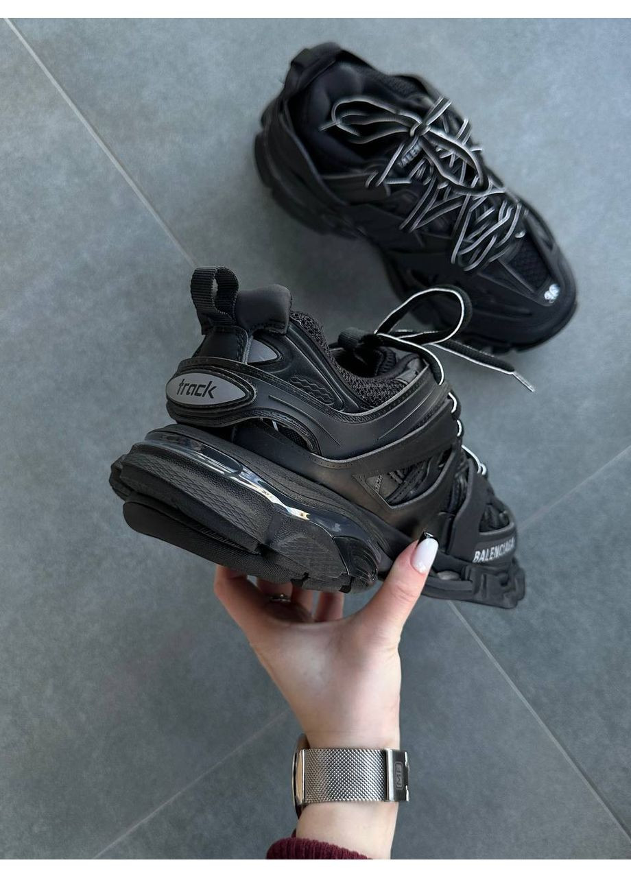 Кроссовки Balenciaga Track Black 542023 W Баленсиага Трипл Блек No Brand белые демисезоны (366337551)