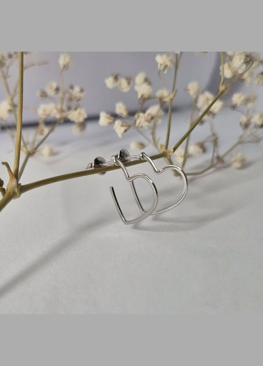 Серебряные серьги гвоздики на закрутках Сердце без камней серебро 925 пробы Родированное 82779 1.11г No Brand (307833889)