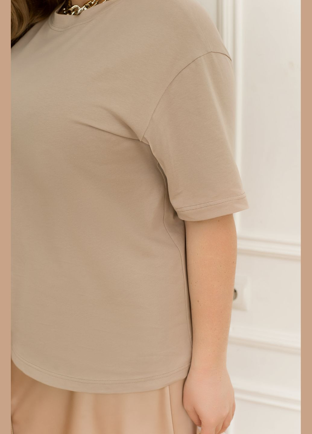 Бежевая летняя базовая коттоновая футболка с коротким рукавом No Brand