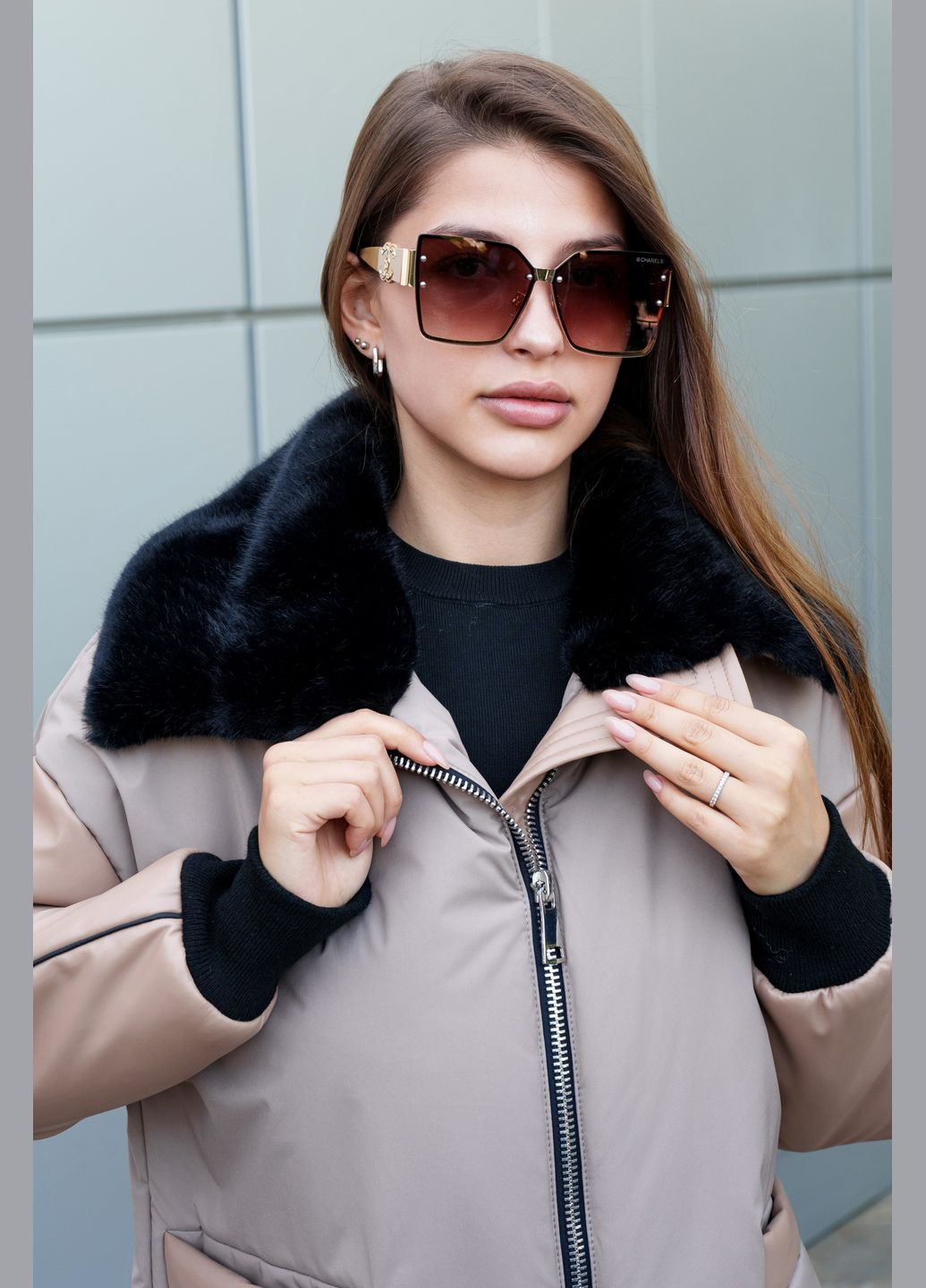 Бежевая зимняя куртка MN