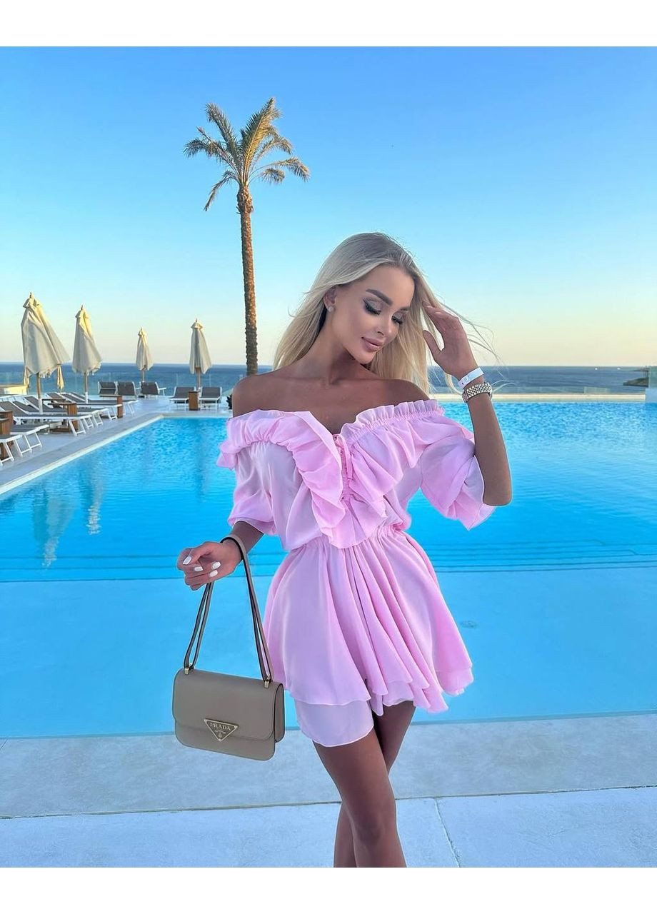 Розовое нежное платье с воланами и пышной юбочкой с пышной юбкой No Brand