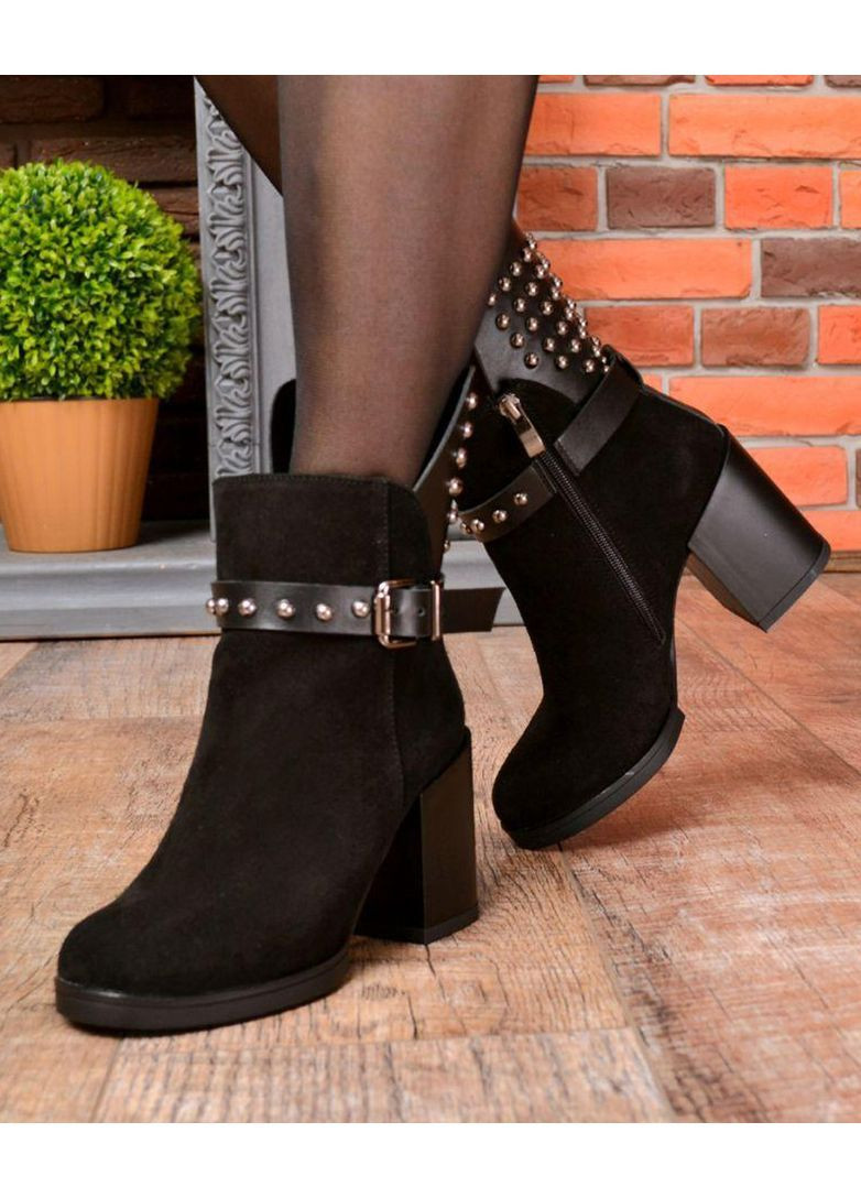 Черные демисезонная ботильоны черные замшевые на каблуках. Fashion