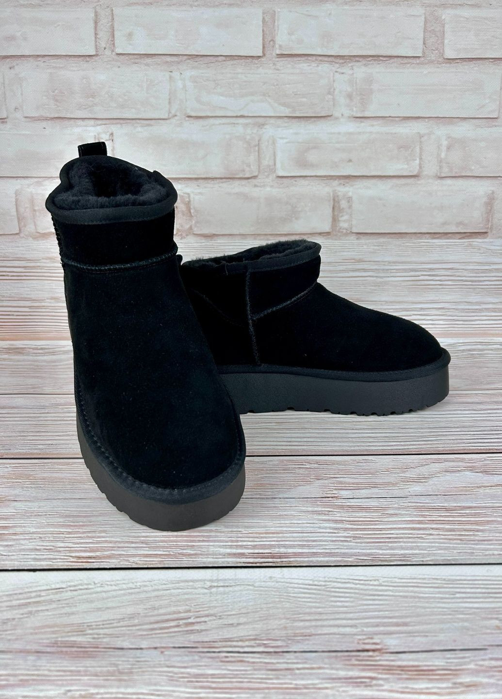 Женские угги черные низкие зимние теплые замшевые угги с мехом на высокой подошве для прогулок No Brand (364358429)