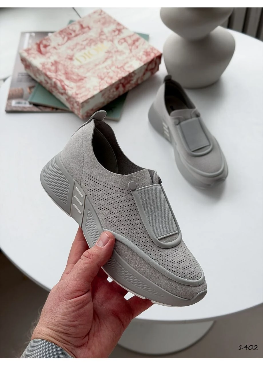 Світло-сірі кросівки No Brand сірі демісезони (384476725)