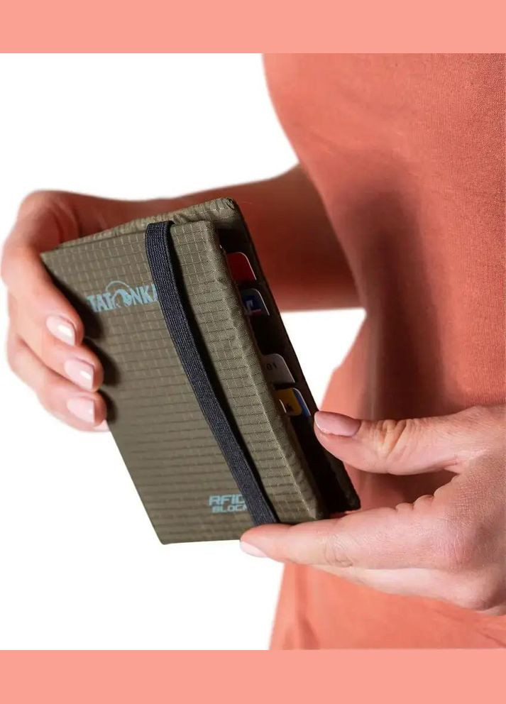 Кошелек Card Holder 12 RFID 8 Olive Tatonka (316440744)