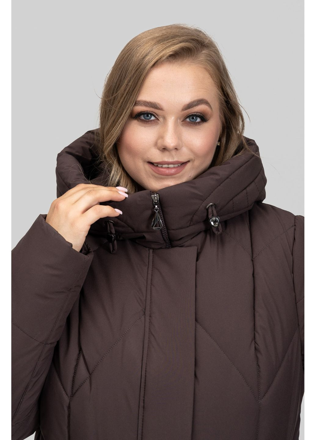 Коричневое зимнее Женское зимнее пальто из плащевки Альбина All Posa (ap102540p) A'll Posa