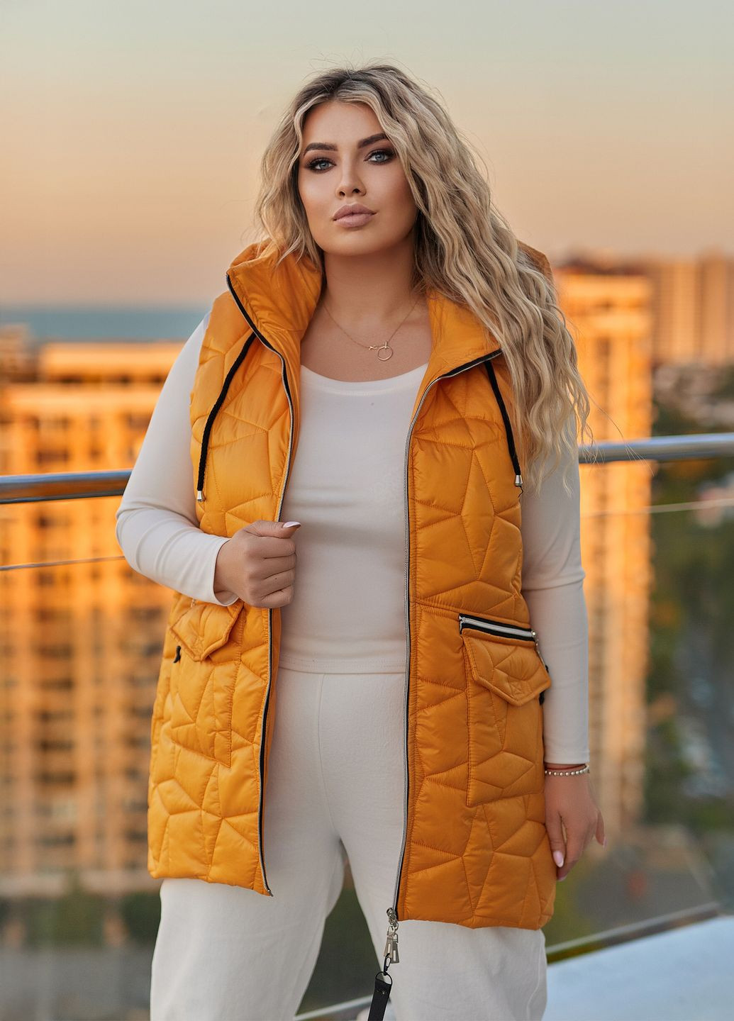 Жилет жіночий демісезонний з капюшоном No Brand (353969281)