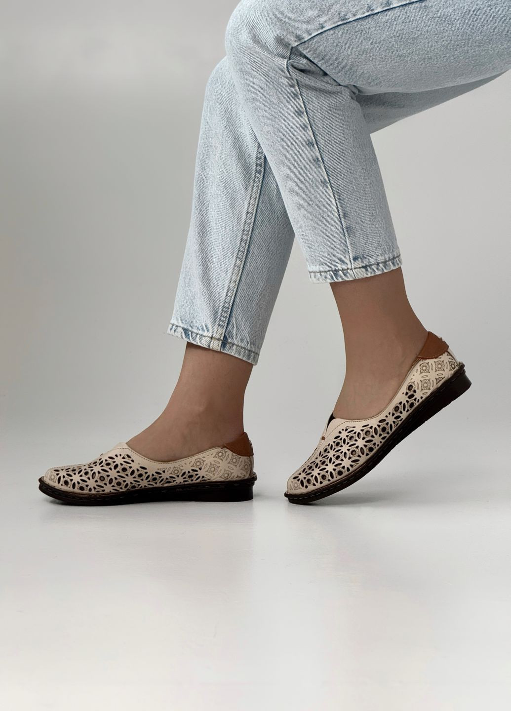 Женские балетки женские кожаные Sherlock Soon | бежевые натуральная кожа (322074128)