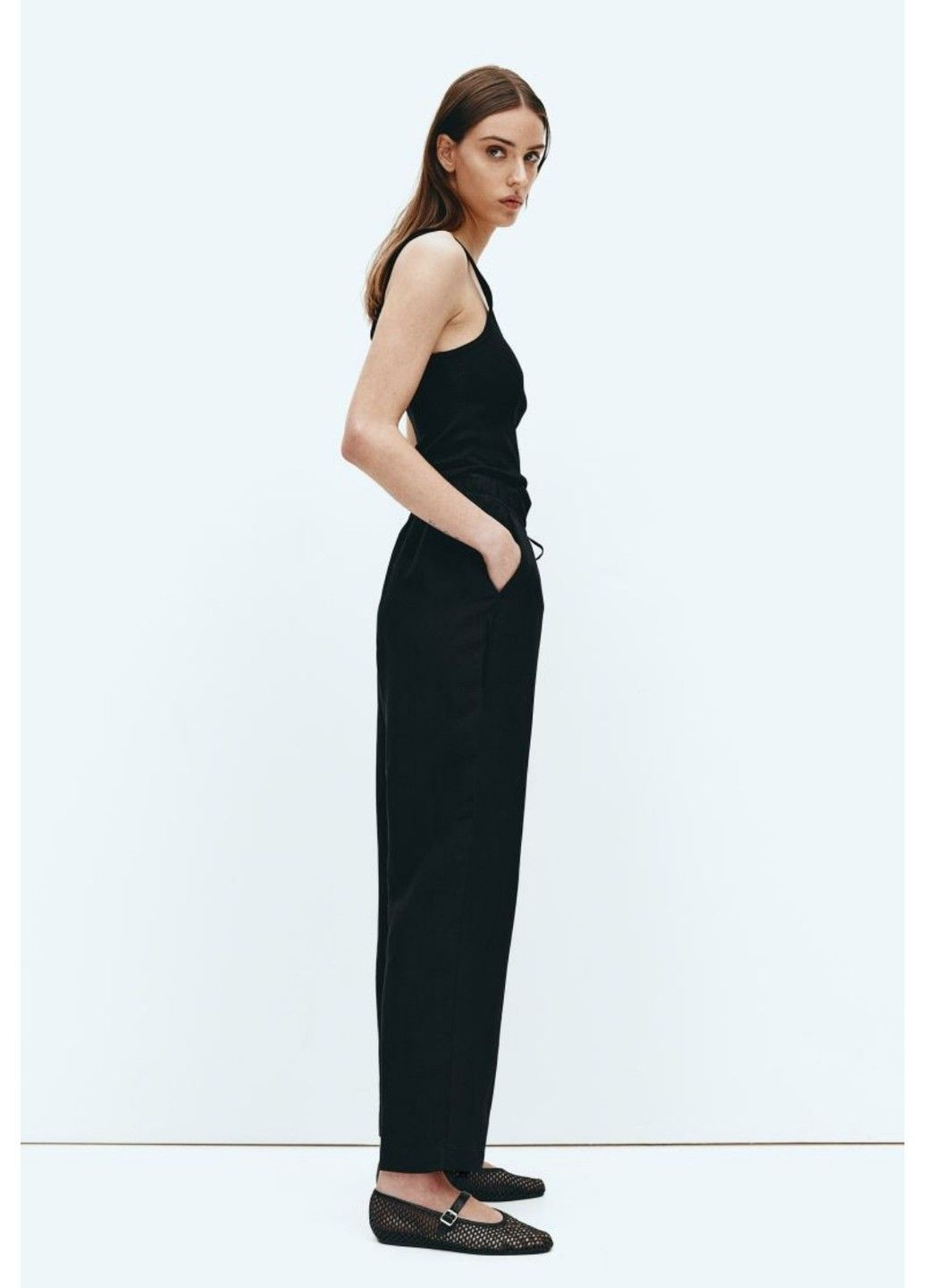 Женские зауженные брюки из льняной смеси Н&М (56906) XS Черные H&M (290704960)