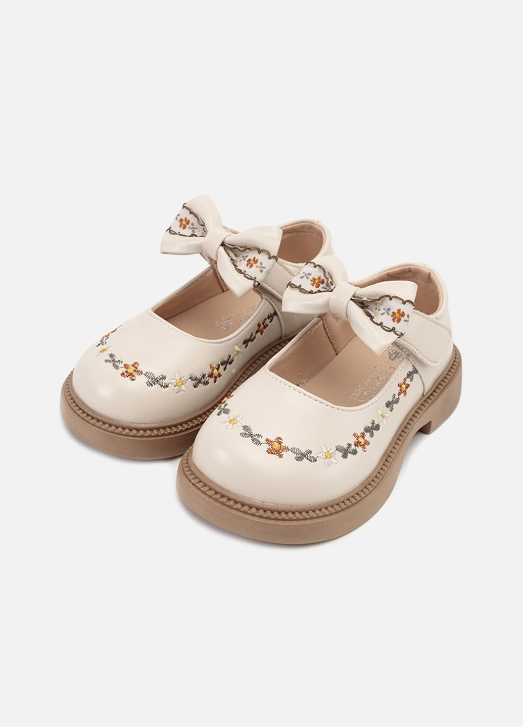 Молочные туфли на каблуке для девочки цвет молочный цб-00267564 No Brand