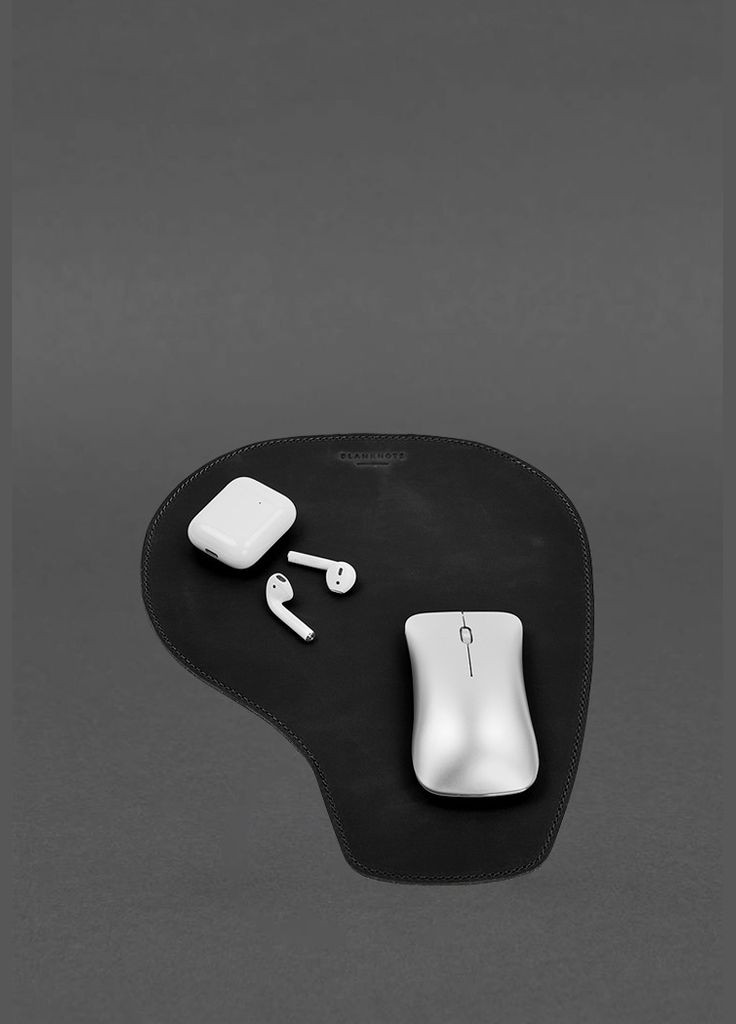 Килимок для мишки "Грушка" із натуральної шкіри чорний Crazy Horse (A-028474) BlankNote (330144397)