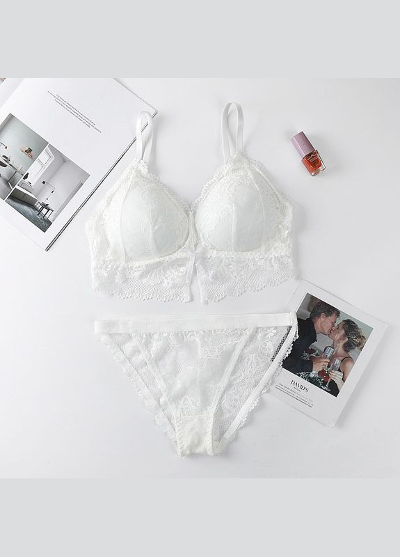 Білий демісезонний комплект нижньої білизни бюстгальтер топ і трусики s/m білий (2-212) New Style