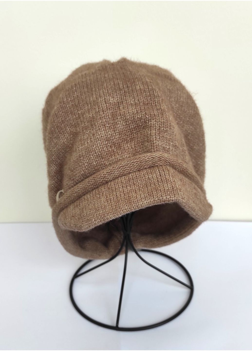 Жіночий Берет Стильний Трикотажний Оверсайз Берет з Козирком No Brand трикотажний берет з козирком (363838668)