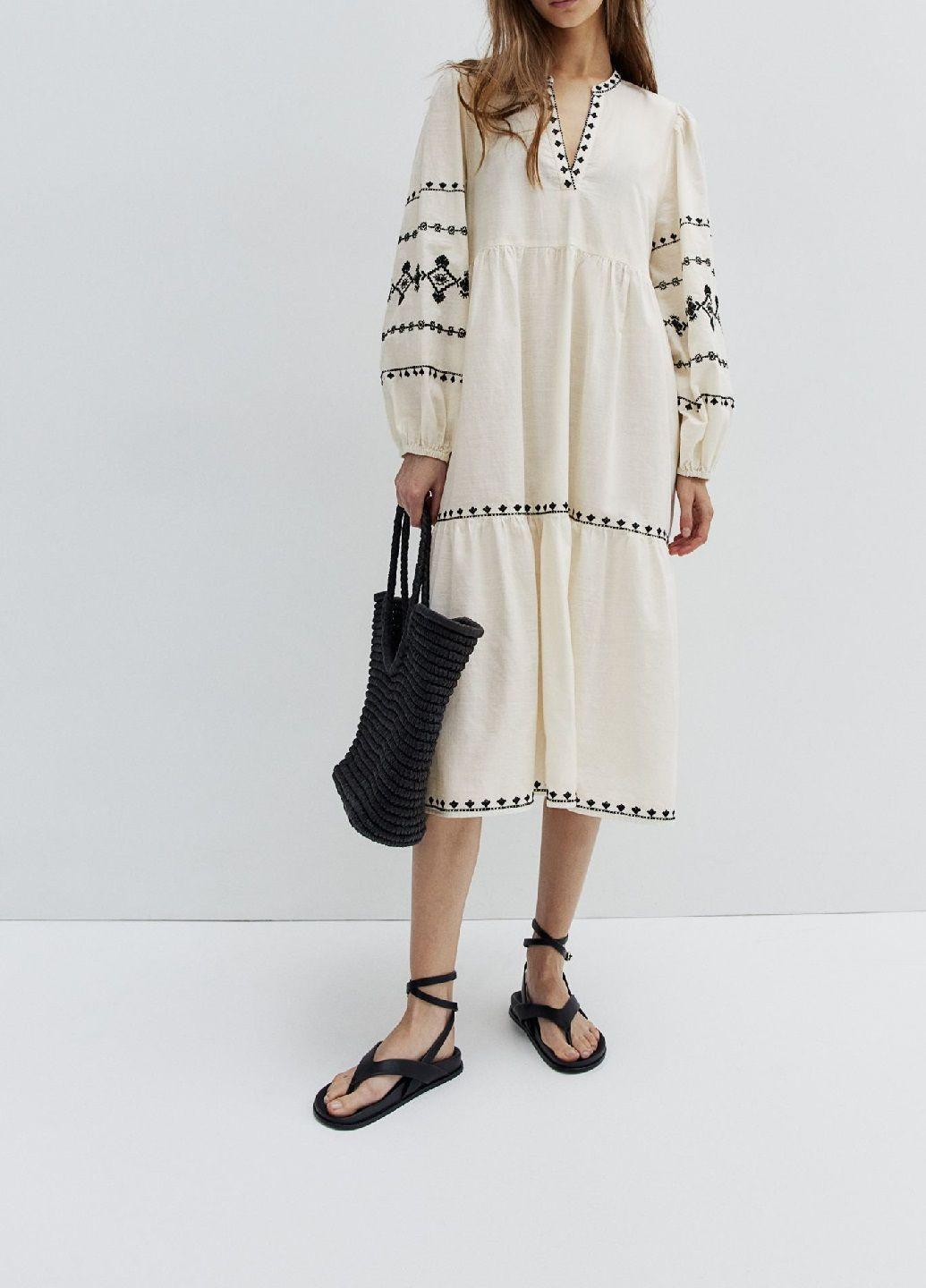 Молочна кежуал сукня H&M з орнаментом