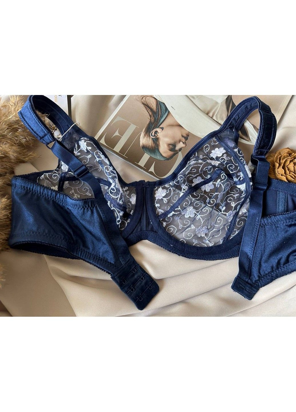 Синий полупрозрачный бюстгальтер лифчик без поролона синий с белым Lanny Mode