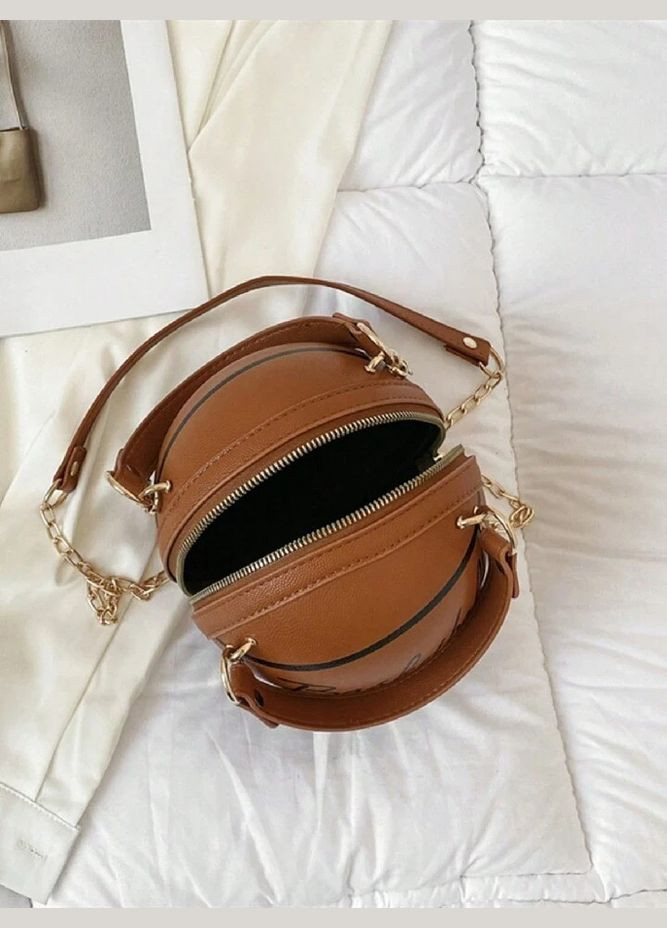 Жіноча кругла сумка BASKETBALL м'яч на ланцюжку коричнева No Brand (290704823)