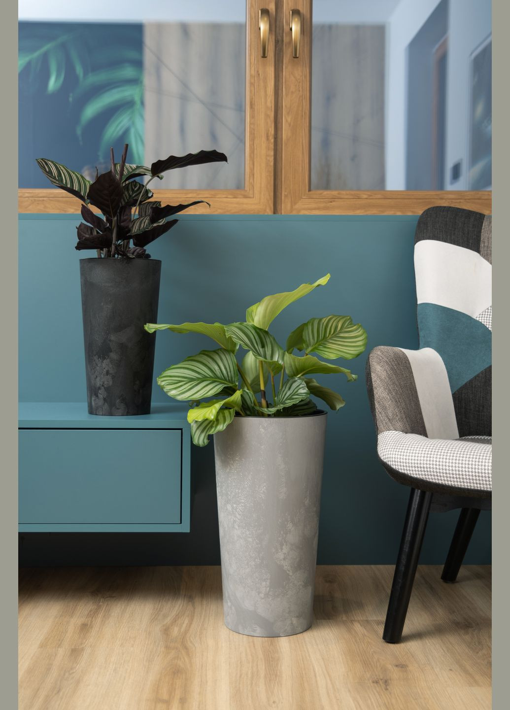 Кашпо Лилия 190 серый бетон, пластик Lamela Лілія (345726215)