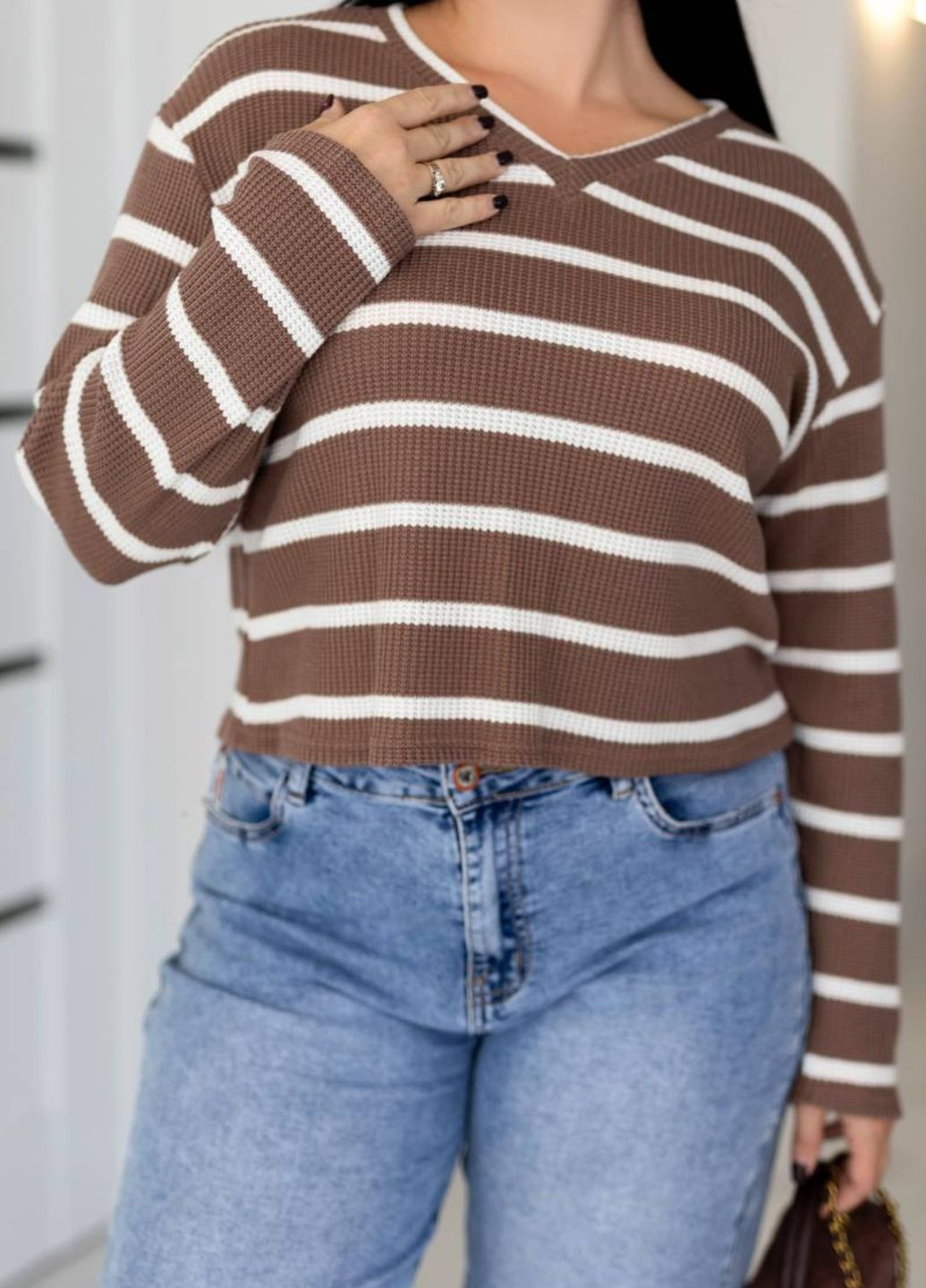 Кофейный демисезонный свитер с v-образным вырезом Україна