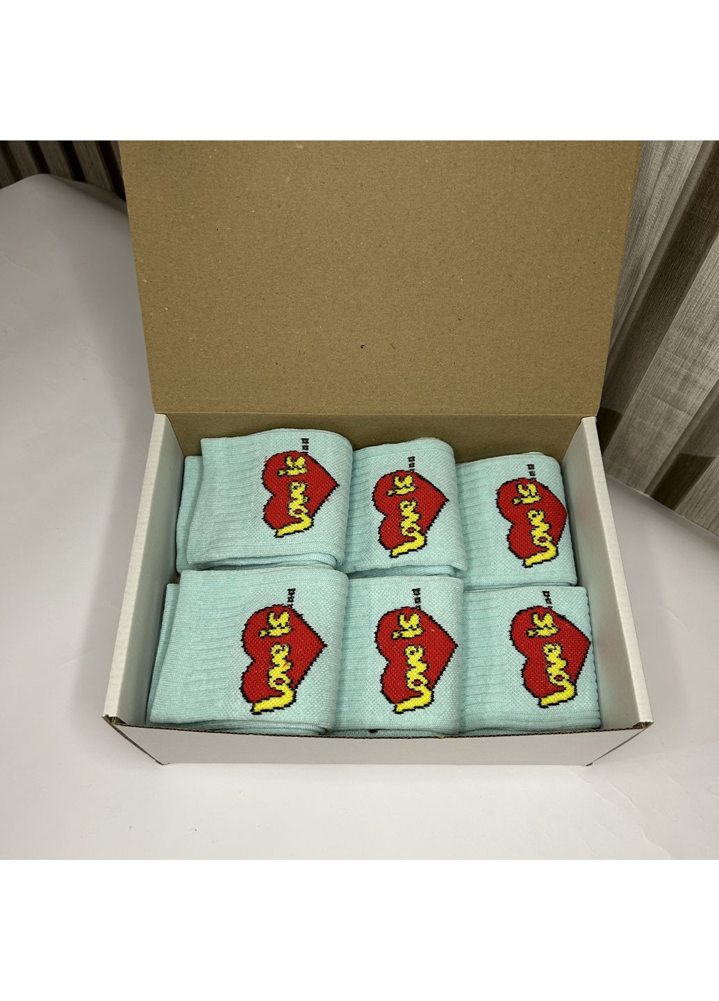 Бірюзові жіночий подарунковий бокс шкарпеток з високою резинкою love is, розмір 36-41 (352474494)