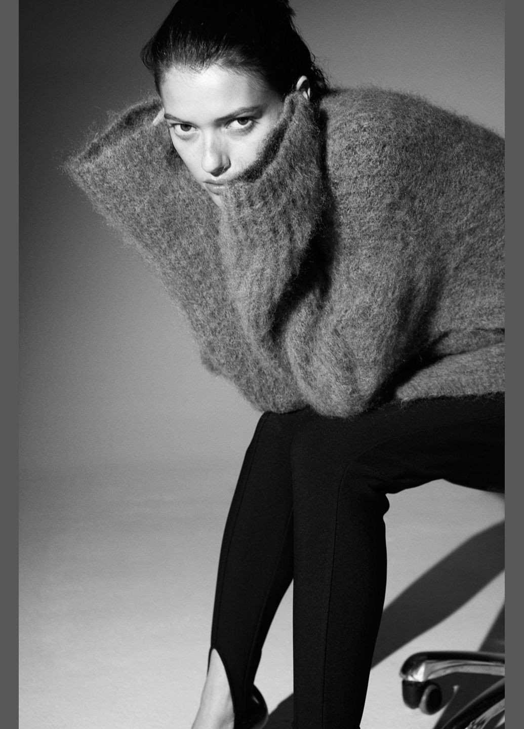Серый зимний свитер мохер шерсть бленд H&M