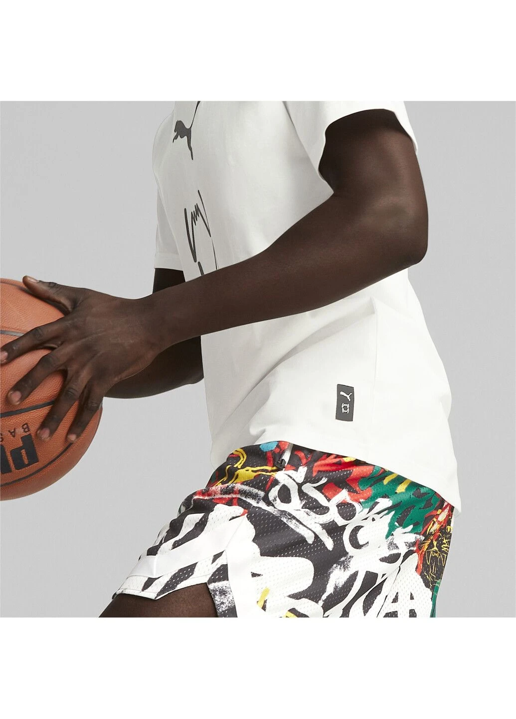 Біла футболка franchise core basketball tee men Puma
