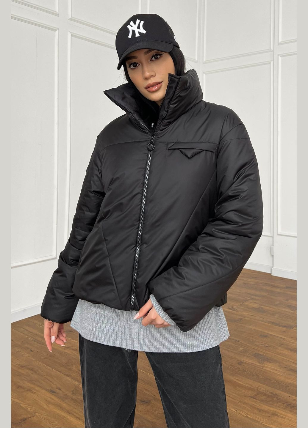 Чорна демісезонна демісезонна жіноча куртка Liton