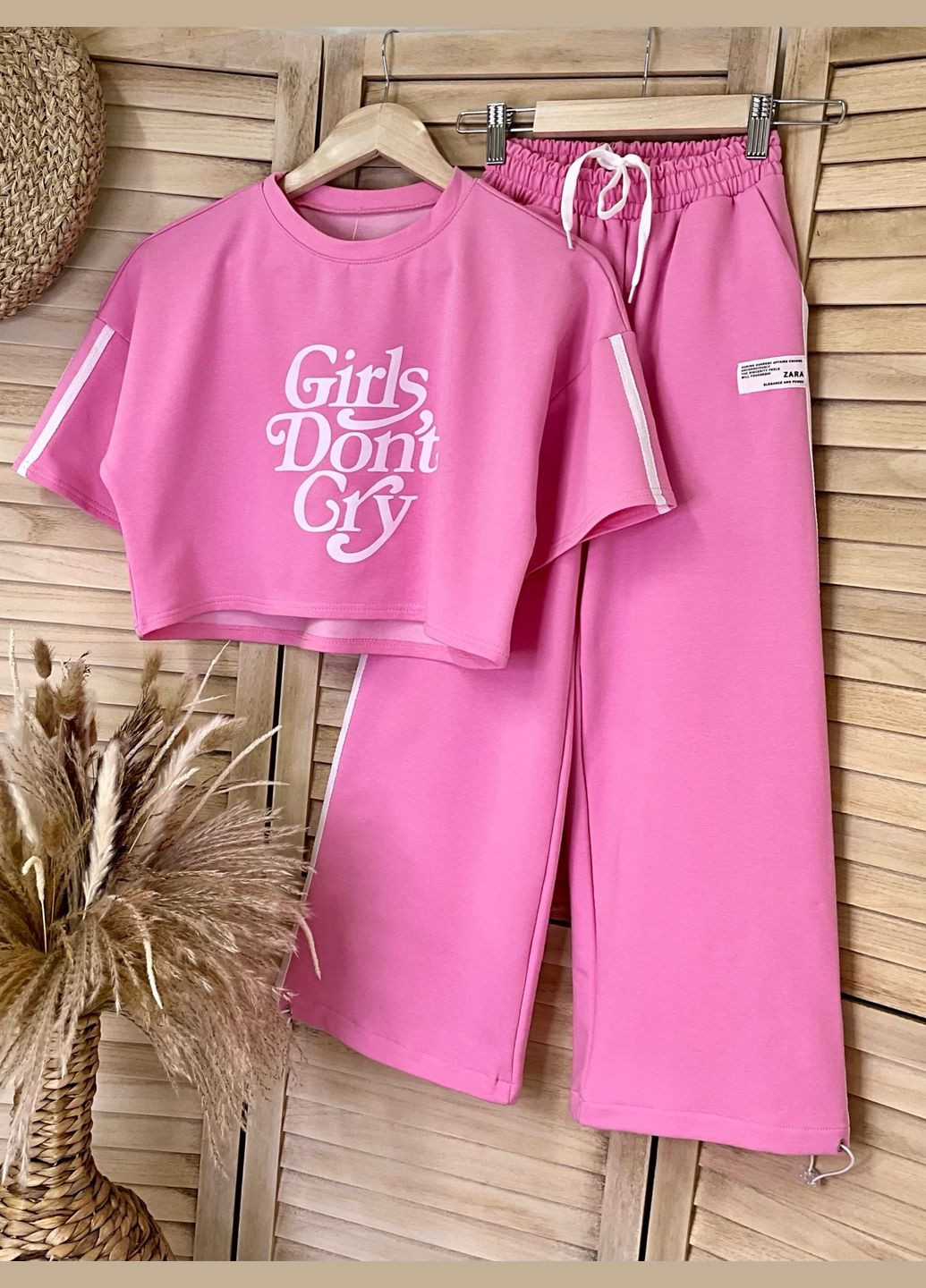 Рожевий літній гарний костюм Україна