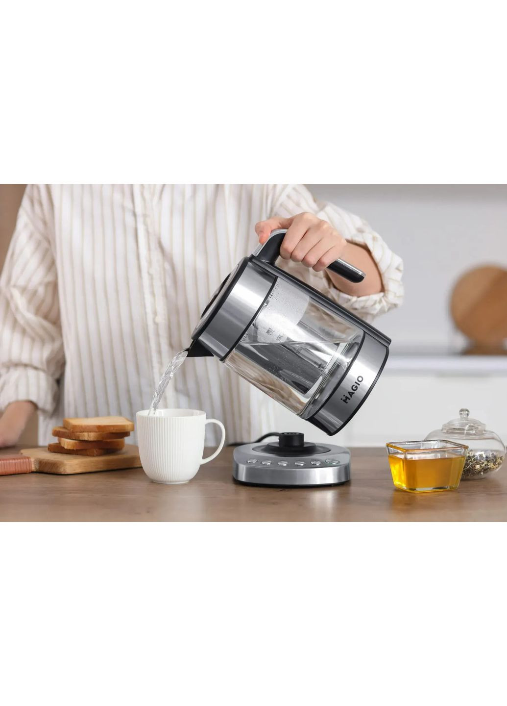 Електрочайник MG-494 1.7 л сріблястий Magio (364835753)