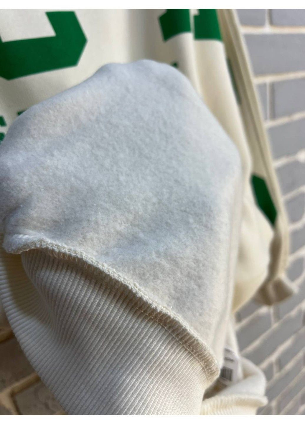 Молочный свитшот женский davras 8174 оверсайз удлиненная надпись на спине chicago утепленный на флисе one size молочный (314822885)