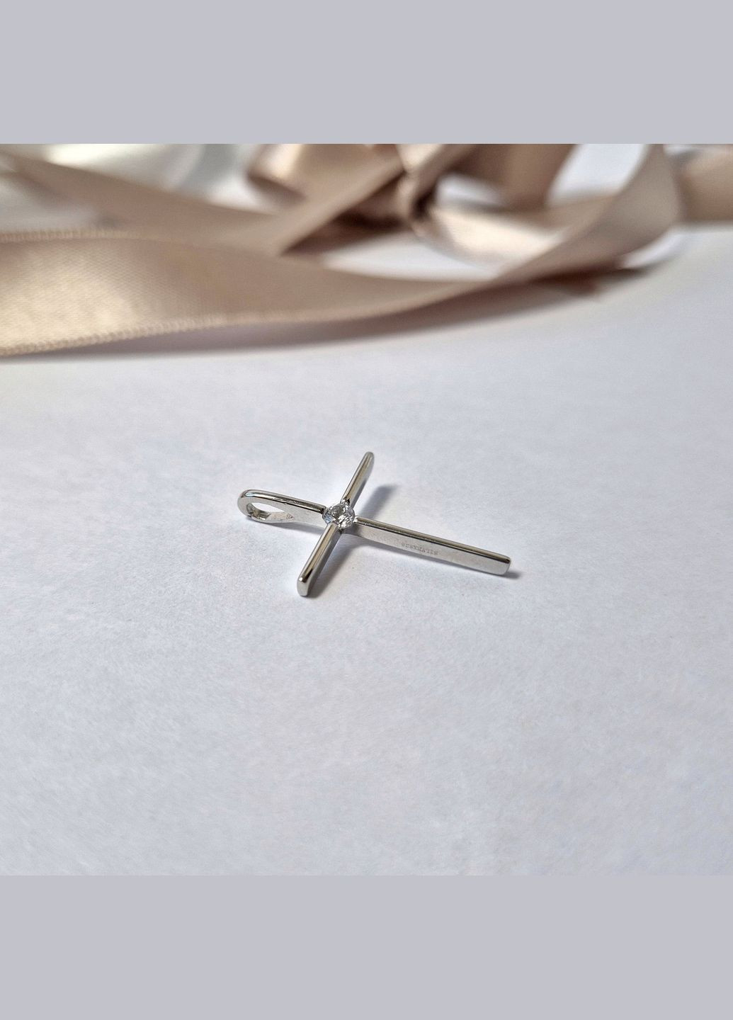 Срібний Хрестик прямий хрест з Білим каменем срібло 925 проби Родоване п2ф/100 1.00г No Brand (306742173)