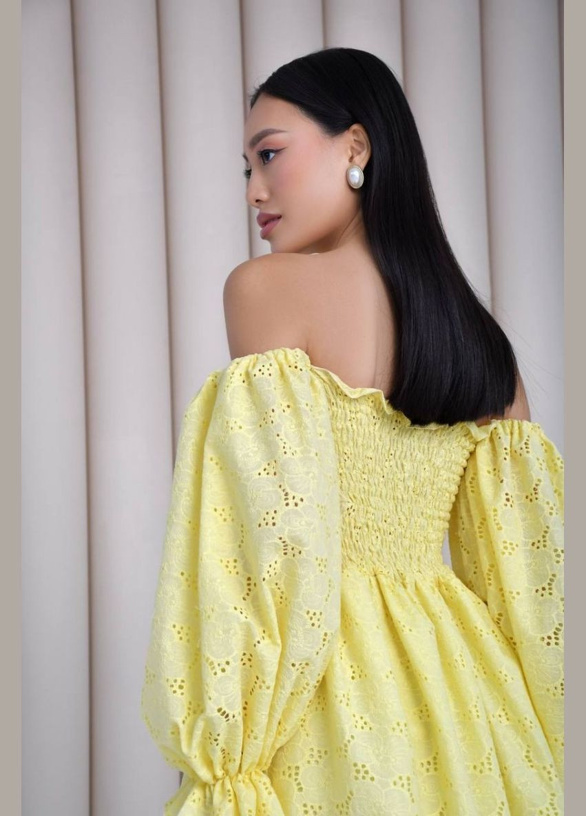 Желтое пляжное платье с юбкой-солнце First Woman однотонное